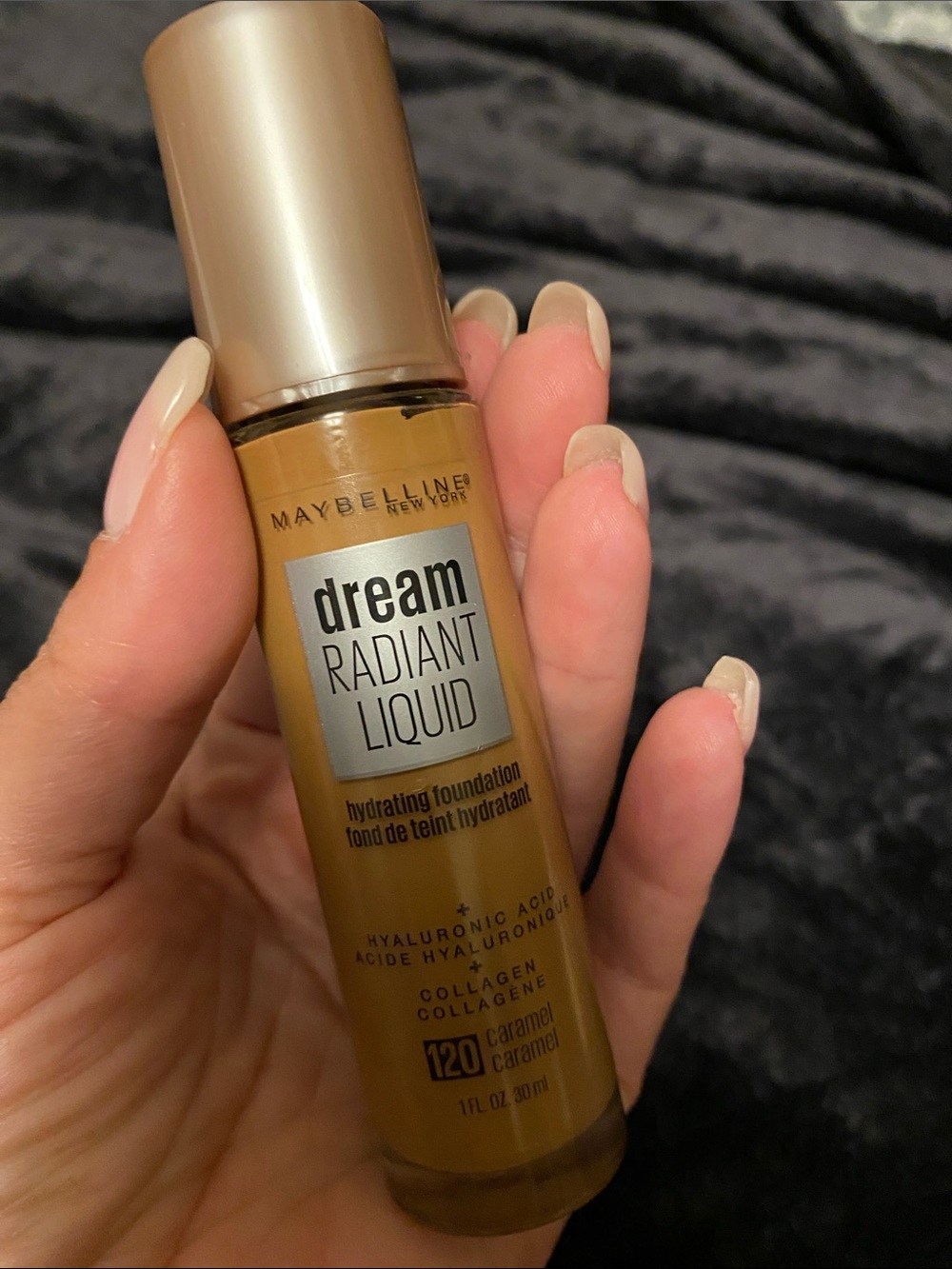 Maybelline Dream Radiant Liquid Hydrating Foundation - 120 Caramel